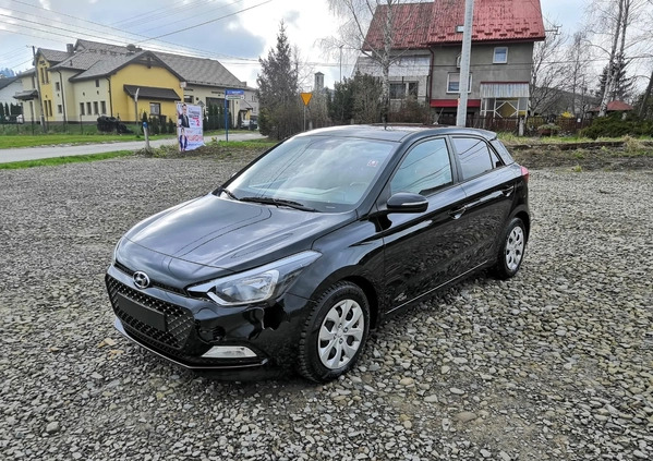 Hyundai i20 cena 25900 przebieg: 179000, rok produkcji 2015 z Skarszewy małe 781